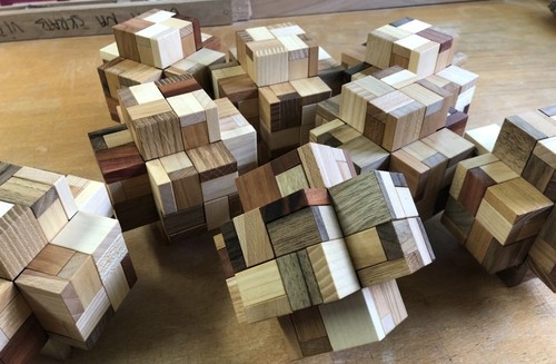 Cross Box